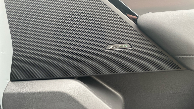 Land Rover Range Rover Velar 2.0 D200 MHEV Dynamic SE 5dr Auto Diesel Estate